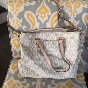 Michael Kors purse